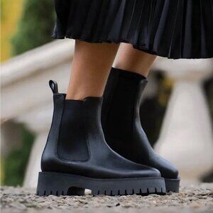 M. Gemi The Liana Chunky Chelsea Leather Boots Black Women EU 37 US 6.5